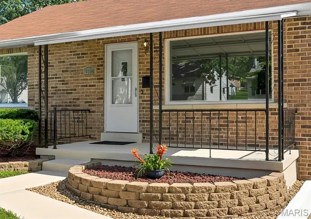 3rd image of 9542 Theodosia Ave, Overland, MO 63114 | MLS# MIS26042240