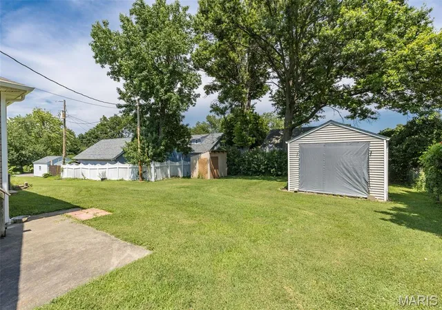 5th image of 354 N 5Th St, Sainte Genevieve, MO 63670 | MLS# MIS26042247