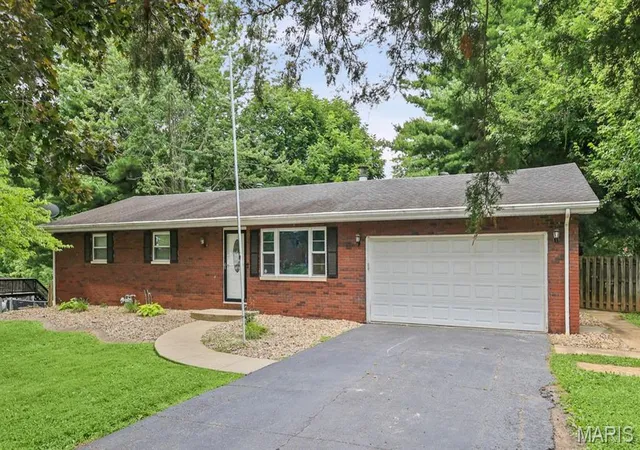 Homes for sale in Troy, IL | 8424 Steelecrest Ln, Troy, IL 62294 | MLS# MIS26042249