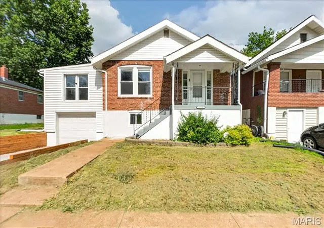 Homes for sale in University City, MO | 1238 Fairview Ave, University City, MO 63130 | MLS# MIS26042278