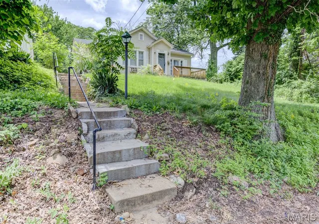 Homes for sale in St Louis, MO | 2428 Mary Ave, St Louis, MO 63136 | MLS# MIS26042284