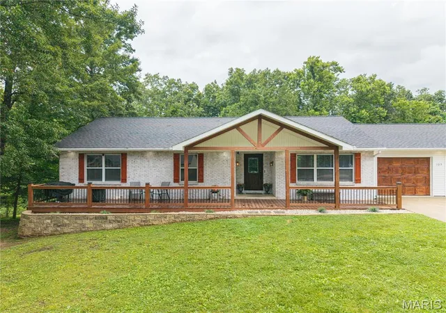 Homes for sale in Marble Hill, MO | 105 Elim Heights Dr, Marble Hill, MO 63764 | MLS# MIS26042292