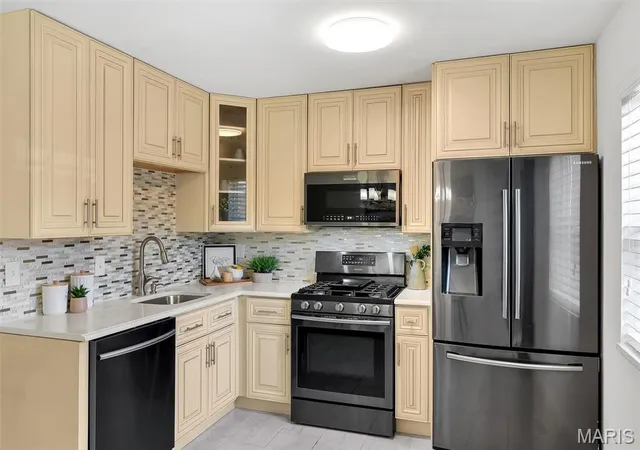 Homes for sale in Oakville, MO | 4422 Pegasus Dr, Oakville, MO 63129 | MLS# MIS26042295