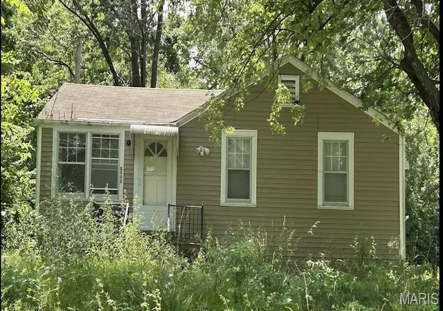 1st image of 8908 Ramona Ave, St Louis, MO 63121 | MLS# MIS26042305