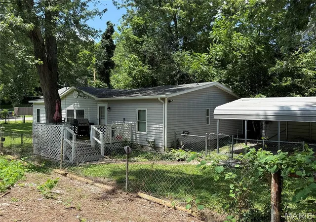 3rd image of 804 Walnut St, Hannibal, MO 63401 | MLS# MIS26042315