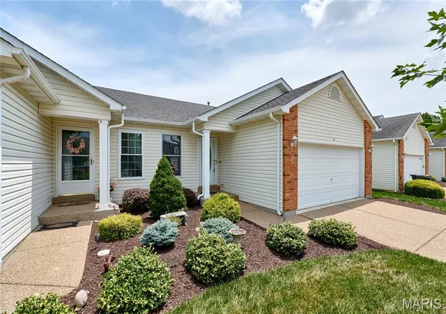Homes for sale in O'fallon, MO | 12 Battersea Ct #3B, O'fallon, MO 63366 | MLS# MIS26042320