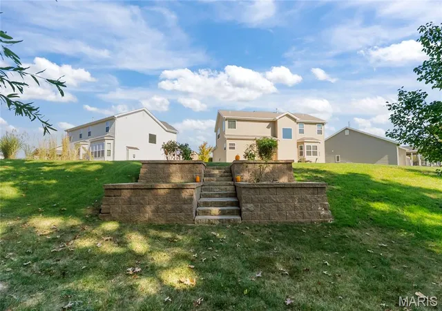 Homes for sale in Fenton, MO | 1004 Autumn Valley Ct, Fenton, MO 63026 | MLS# MIS26042399