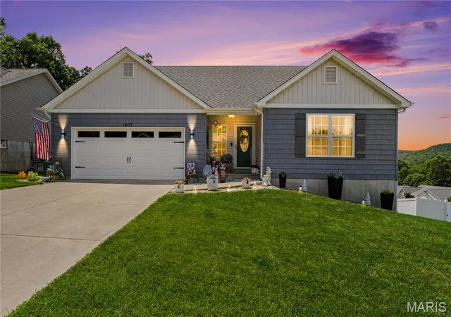 Homes for sale in Barnhart, MO | 1907 Eagle Crest, Barnhart, MO 63012 | MLS# MIS26042403