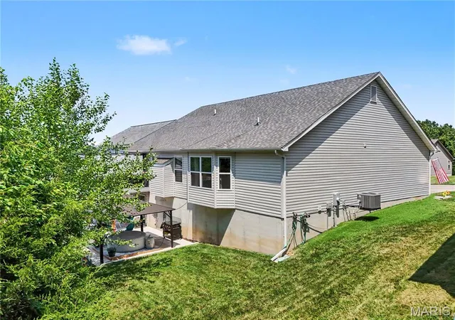 Homes for sale in Barnhart, MO | 1907 Eagle Crest, Barnhart, MO 63012 | MLS# MIS26042403