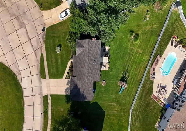 Photo 41 of Sale Pending at 10 Amber Wave Ct, O Fallon, MO 63366 | MLS# MIS26042418 | Listing updated on 2026-09-05