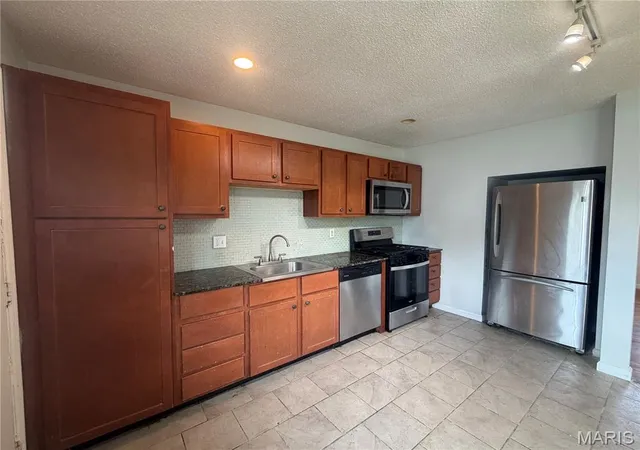 5th image of 2290 Montagne Dr, Florissant, MO 63033 | MLS# MIS26042441