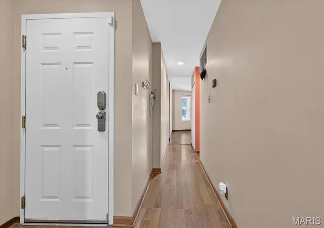 Listing Photo 4 - Condo for sale in building located at 4317 Lindell Blvd, St. Louis, MO 63108 - Unit #D