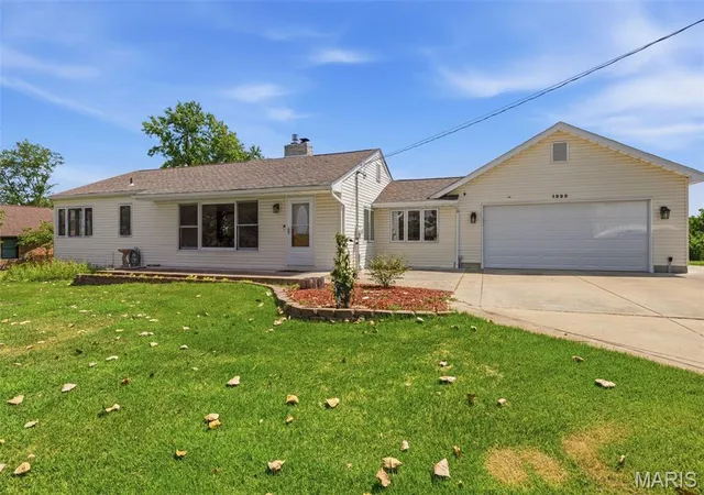 1st image of 1222 Scenic Dr, Herculaneum, MO 63048 | MLS# MIS26042464