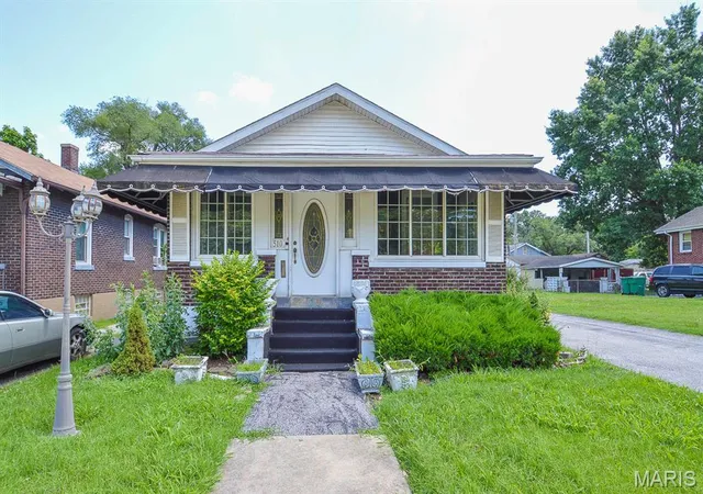 Homes for sale in East St Louis, IL | 510 N 29th St, East St Louis, IL 62205 | MLS# MIS26042479