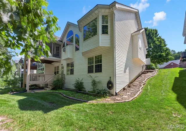 Homes for sale in Wentzville, MO | 1627 Polar Dr, Wentzville, MO 63385 | MLS# MIS26042489