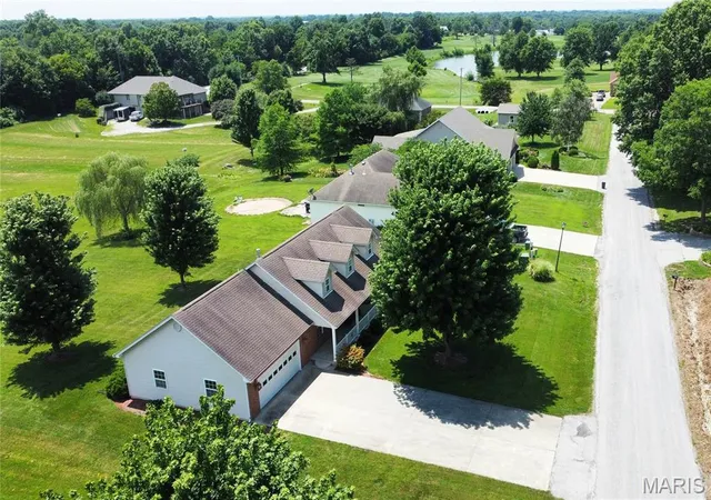 Photo 1 of Single family home for sale at 454 Rose St, Montgomery City, MO 63361 | MLS# MIS26042494 | Listing updated on 2026-09-01