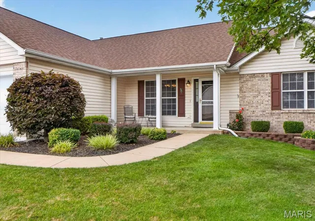 Photo 3 of Sale Pending at 3132 Post Run Dr, O Fallon, MO 63368 | MLS# MIS26042505 | Listing updated on 2026-09-13