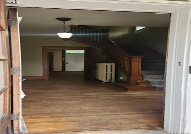 Photo 3 of Single family home for sale at 2057 Cleveland Blvd, Granite City, IL 62040 | MLS# MIS26042513 | Listing updated on 2026-09-01