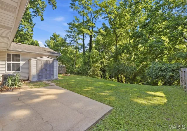 Homes for sale in Washington, MO | 517 E 11Th St, Washington, MO 63090 | MLS# MIS26042522