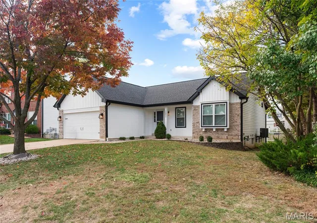 Single family home for sale at 1895 Lunenburg Dr, Saint Peters, MO 63376 | MLS# MIS26042525