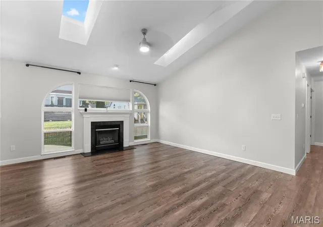 Photo 4 of Single family home for sale at 1895 Lunenburg Dr, Saint Peters, MO 63376 | MLS# MIS26042525 | Listing updated on 2026-10-29