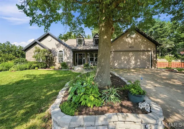 Homes for sale in Wildwood, MO | 401 Lea Harbor Ct, Wildwood, MO 63040 | MLS# MIS26042532