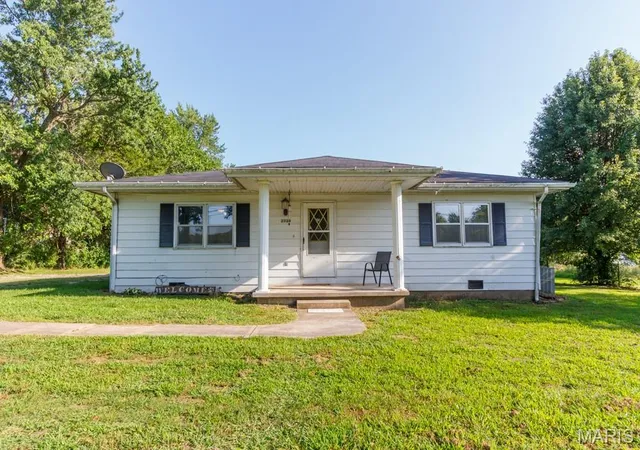 Homes for sale in Lebanon, MO | 23128 Hwy 32, Lebanon, MO 65536 | MLS# MIS26042543