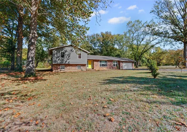 2nd image of 5967 Town And Country Ln, House Springs, MO 63051 | MLS# MIS26042554