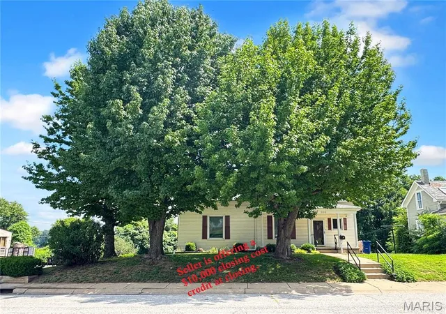 Photo 1 of Single family home for sale at 305 E Main St, Washington, MO 63090 | MLS# MIS26042562 | Listing updated on 2026-10-08