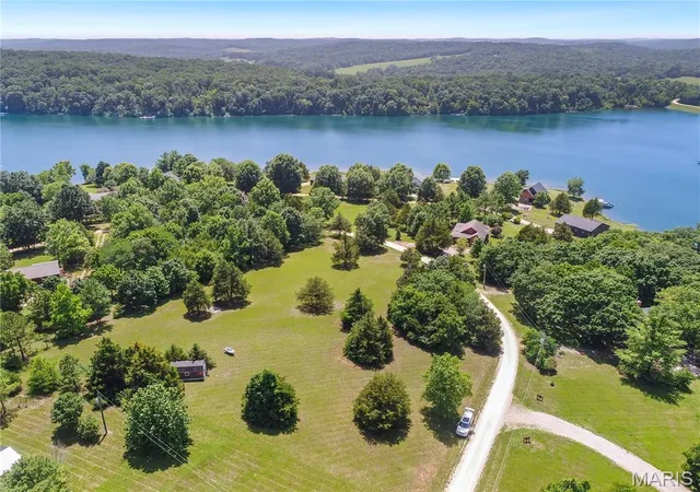 Homes for sale in Bourbon, MO | 102 Anthonies Mill Road, Bourbon, MO 64551 | MLS# MIS26042573