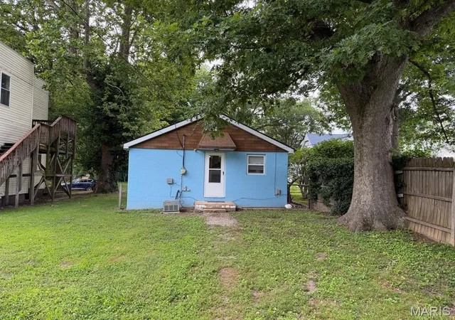 Homes for sale in Belleville, IL | 612 S 21st St, Belleville, IL 62226 | MLS# MIS26042574