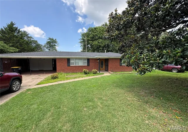 Homes for sale in Kennett, MO | 812 Hastings Dr, Kennett, MO 63857 | MLS# MIS26042580