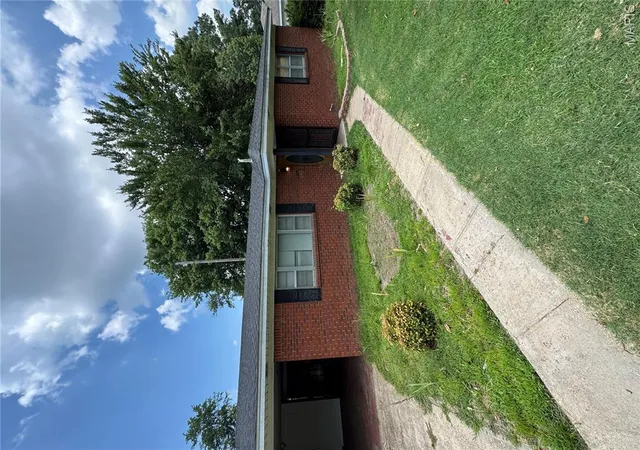 Homes for sale in Kennett, MO | 812 Hastings Dr, Kennett, MO 63857 | MLS# MIS26042580