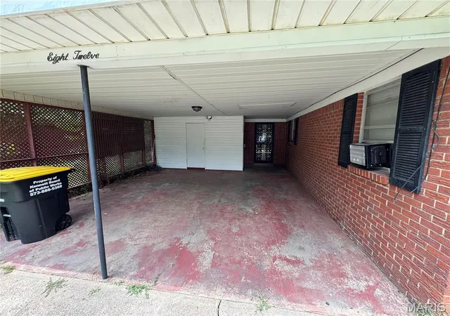 Homes for sale in Kennett, MO | 812 Hastings Dr, Kennett, MO 63857 | MLS# MIS26042580