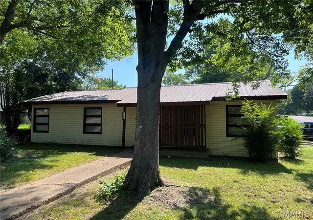 Homes for sale in Doniphan, MO | 500 Lafayette St, Doniphan, MO 63935 | MLS# MIS26042582