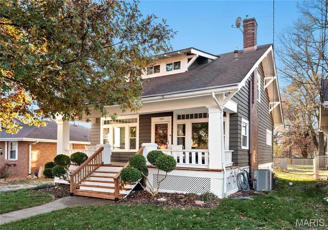 Homes for sale in Collinsville, IL | 133 Helen Pl, Collinsville, IL 62234 | MLS# MIS26042588