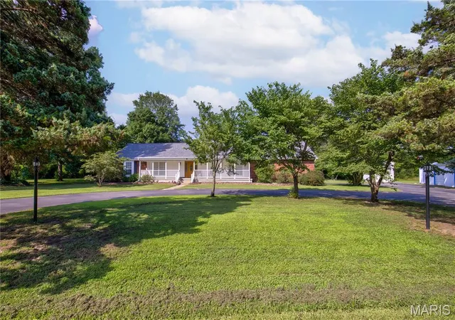 2nd image of 40 Alesia Dr, East Prairie, MO 63845 | MLS# MIS26042599