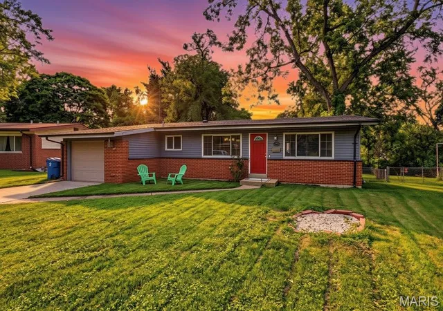 Single family home for sale at 2565 Narraganset Dr, Florissant, MO 63033 | MLS# MIS26042623