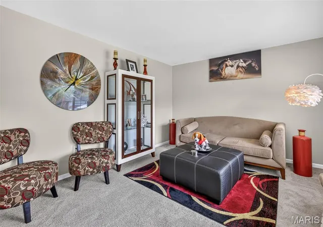 Photo 4 of Single family home for sale at 2565 Narraganset Dr, Florissant, MO 63033 | MLS# MIS26042623 | Listing updated on 2026-10-13