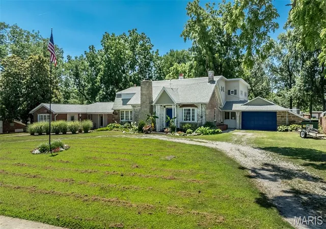 Homes for sale in New Athens, IL | 1000 Belsha St, New Athens, IL 62264 | MLS# MIS26042625