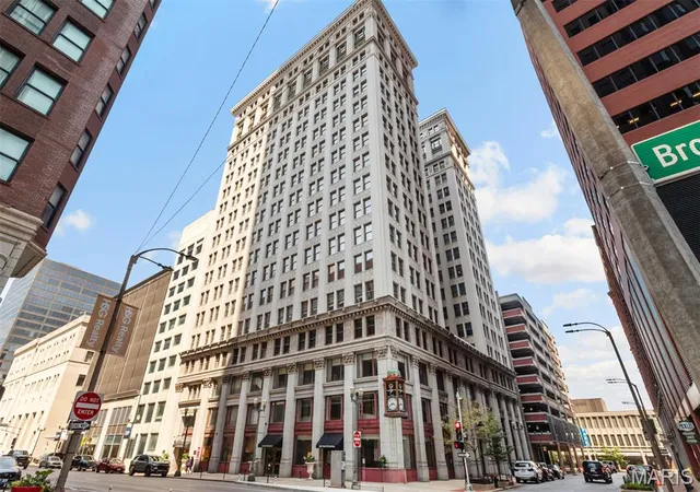 Homes for sale in St. Louis, MO | 314 N Broadway, St. Louis, MO 63102