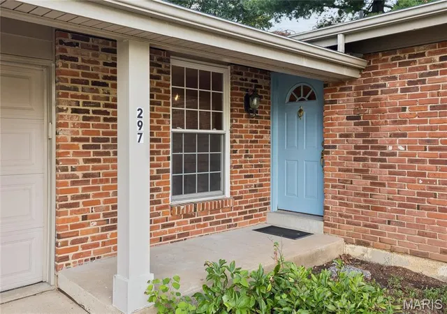 Homes for sale in Ballwin, MO | 297 Village Mead Dr, Ballwin, MO 63021 | MLS# MIS26042640