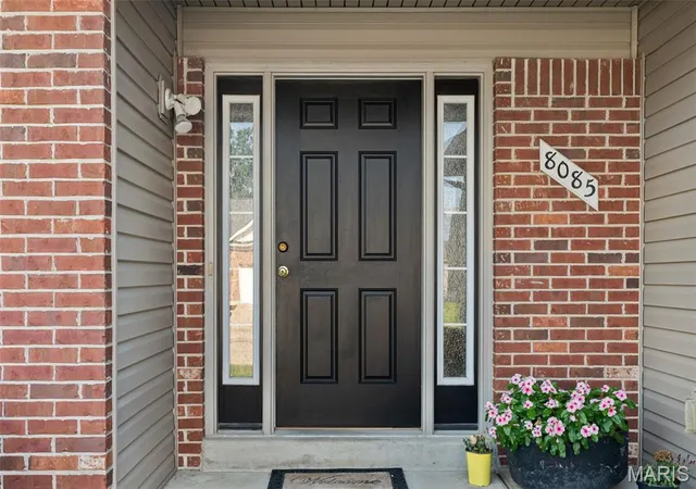 Photo 2 of Single family home for sale at 8085 Glen Arbor Dr, Lake Saint Louis, MO 63367 | MLS# MIS26042645 | Listing updated on 2026-08-29