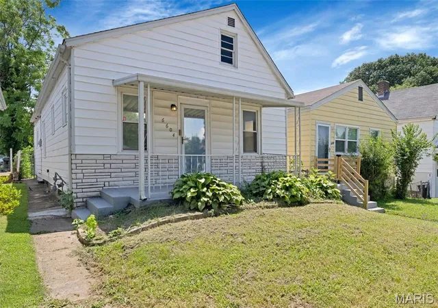 Homes for sale in University City, MO | 6604 Etzel Ave, University City, MO 63130 | MLS# MIS26042646