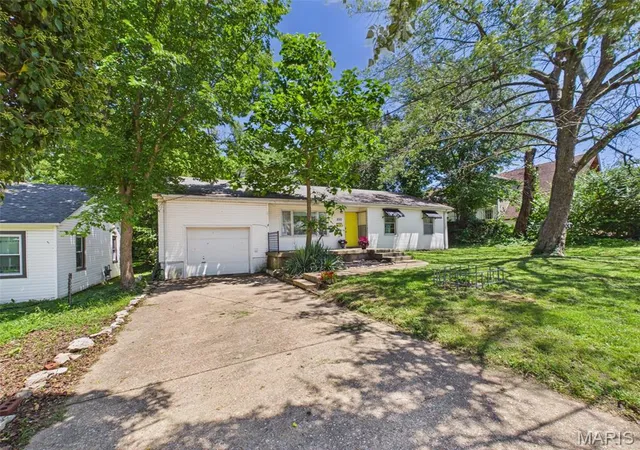 1st image of 250 Sherman St, Lebanon, MO 65536 | MLS# MIS26042647