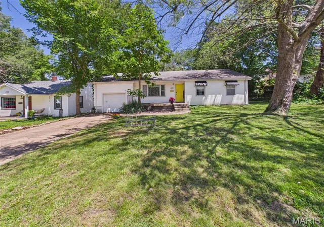 3rd image of 250 Sherman St, Lebanon, MO 65536 | MLS# MIS26042647