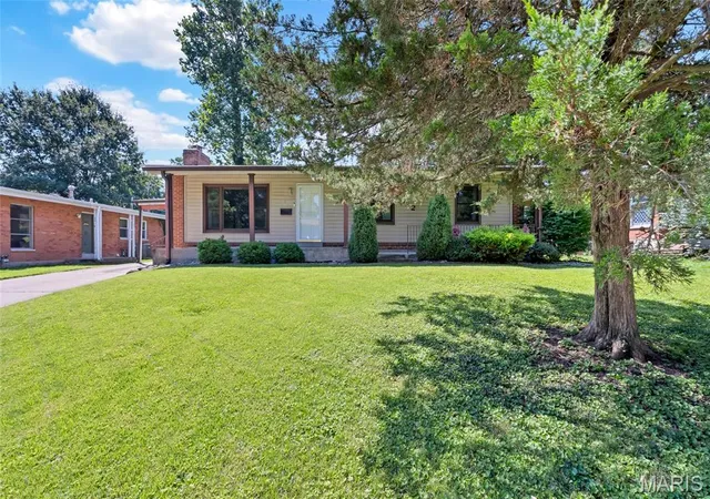 1st image of 522 Bahia Dr, Rock Hill, MO 63119 | MLS# MIS26042654