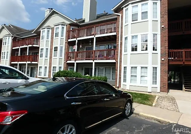 3rd image of 415 Shirley Ridge Dr #16, Saint Charles, MO 63304 | MLS# MIS26042655