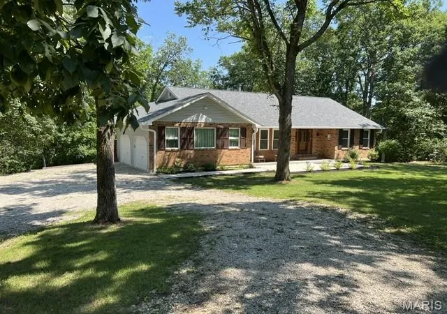 Photo 1 of Sale Pending at 25532 Southwind Rd, Warrenton, MO 63383 | MLS# MIS26042660 | Listing updated on 2026-07-17