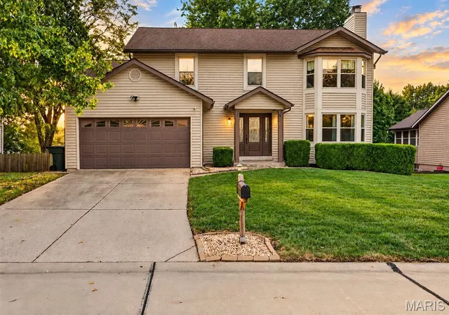 Photo 1 of Sale Pending at 1191 Colby Ct, St Peters, MO 63376 | MLS# MIS26042678 | Listing updated on 2026-10-26